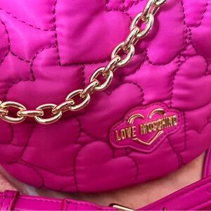 Love Moschino hot pink bag